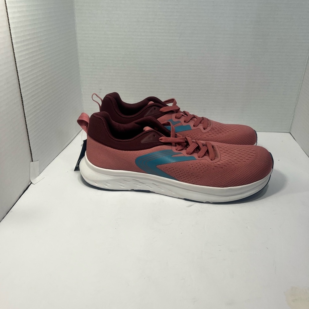 Men's Athletic Shoes in Fuchsia and Blue